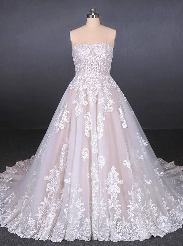 Fashionable Women's Clothes Festival Fashion Strapless Ball Gown Lace Wedding Dresses With Appliques OW577