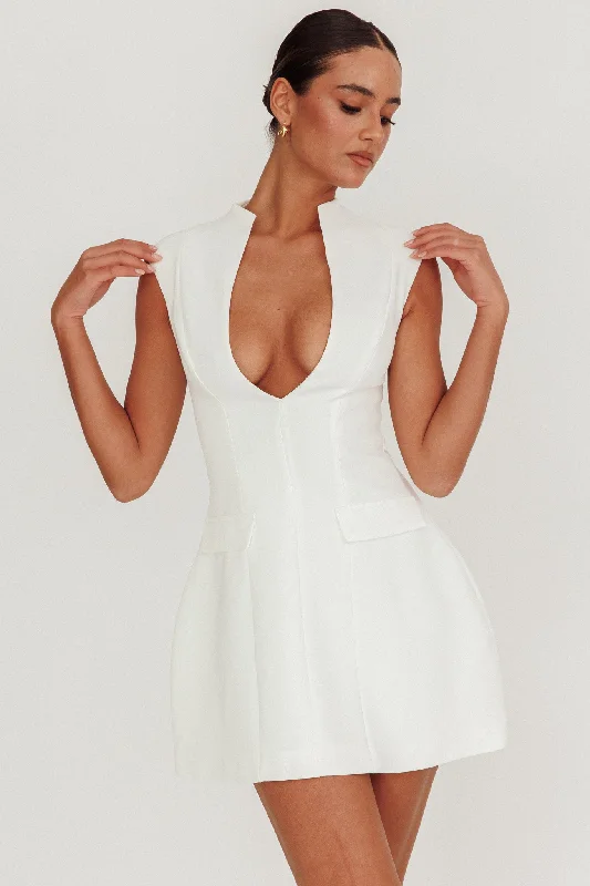 Women's Clothing Sets Evening Looks Heavenly Bodies Sleeveless Deep Neckline Mini Dress White