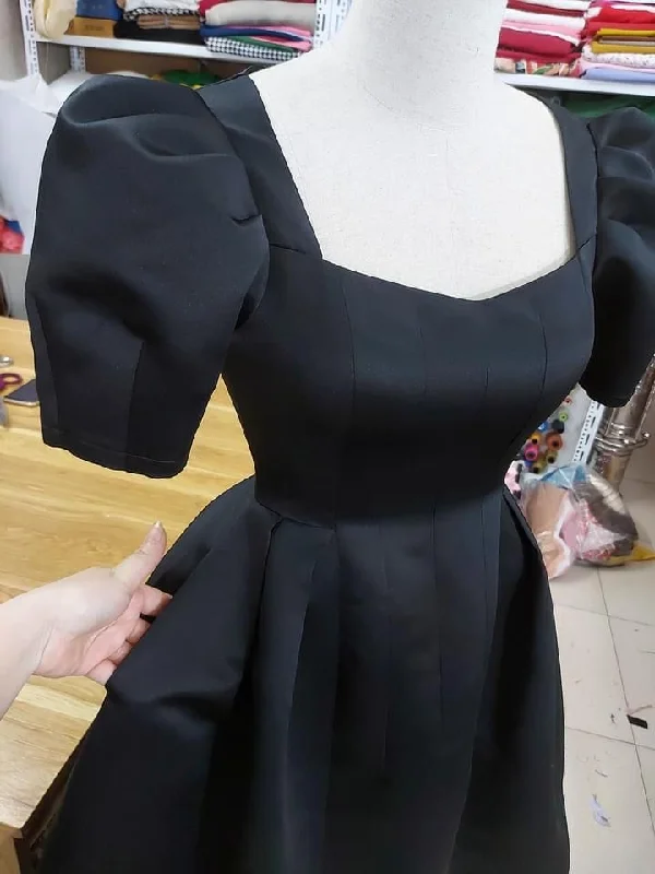 Women's Seasonal Apparel Trend Alert Women Retro Black Puff Sleeve Midi Dress Square Collar A-line Homecoming Dress Y4960