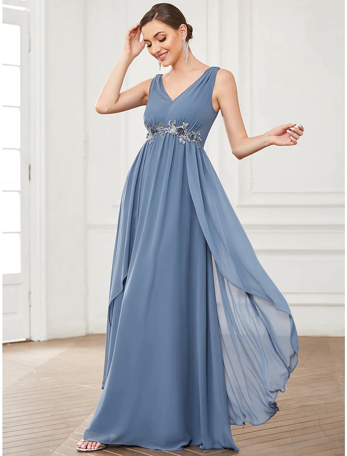 Women's Activewear Apparel Luxe Layering A-Line Prom Dresses Party Wear Floor Length Sleeveless V Neck Chiffon with Appliques