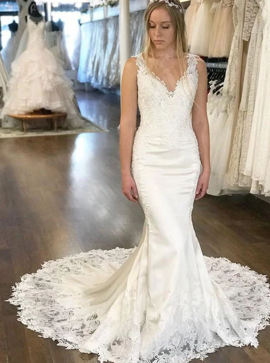 Women's Holiday Clothing Bold Silhouette Mermaid V neck Lace Wedding Dresses Cathedral Train Wedding Gowns