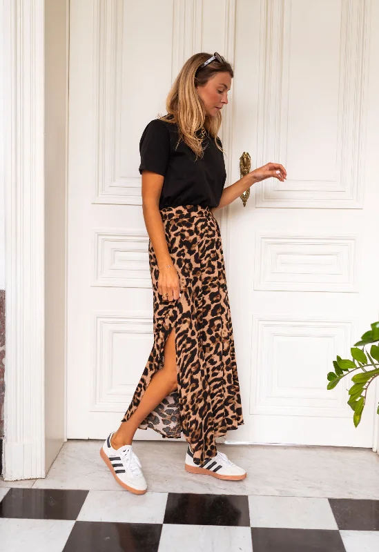 Women's Seasonal Attire Save Big Leopard Valou Skirt