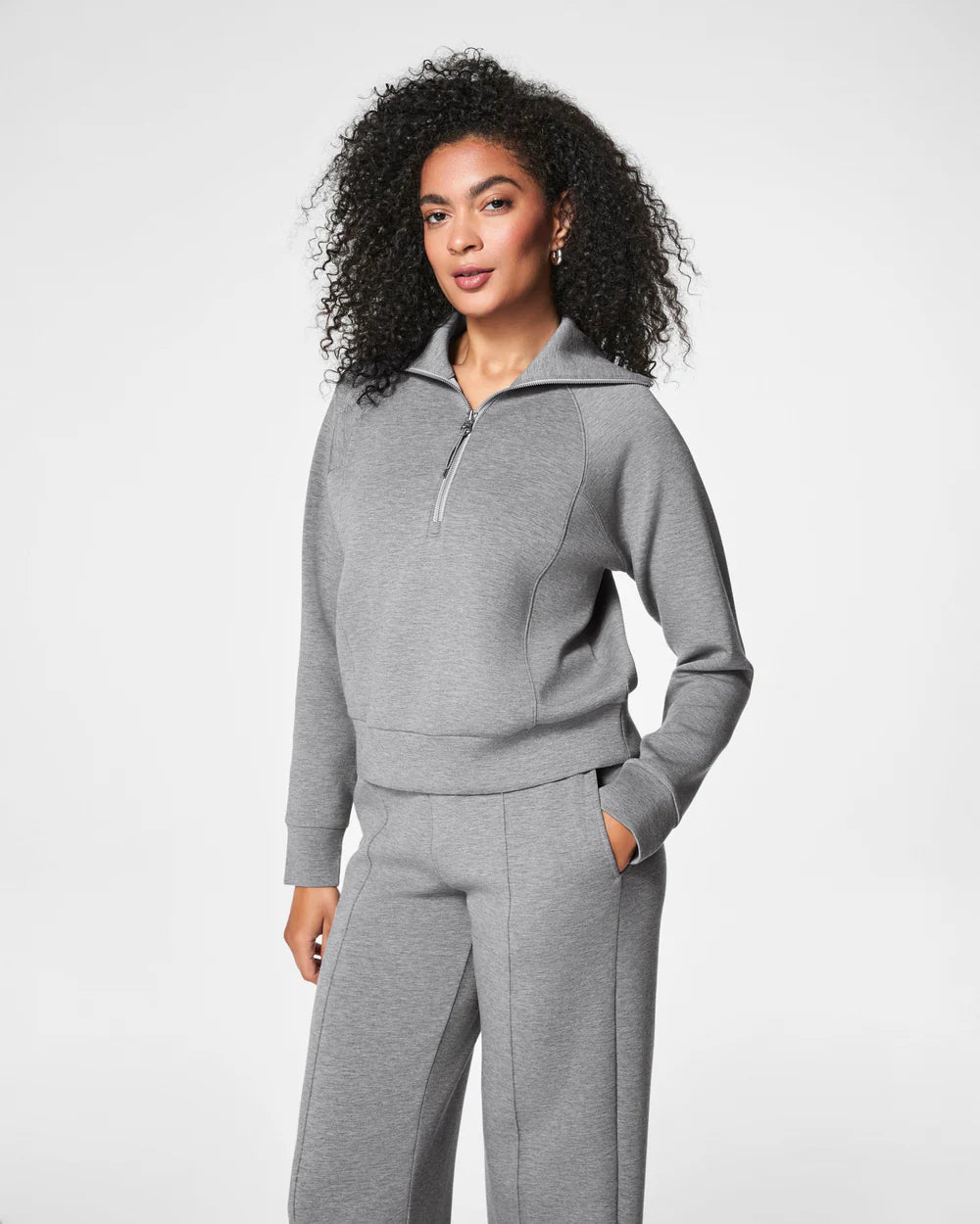 Stylish Women's Apparel Elegant Ensemble AirEssentials Half Zip - Medium Heather Grey