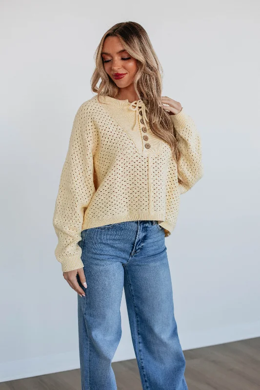 Women's Clothing For Holiday Travel Fashion Essentials Callee Knit Sweater - Daffodil