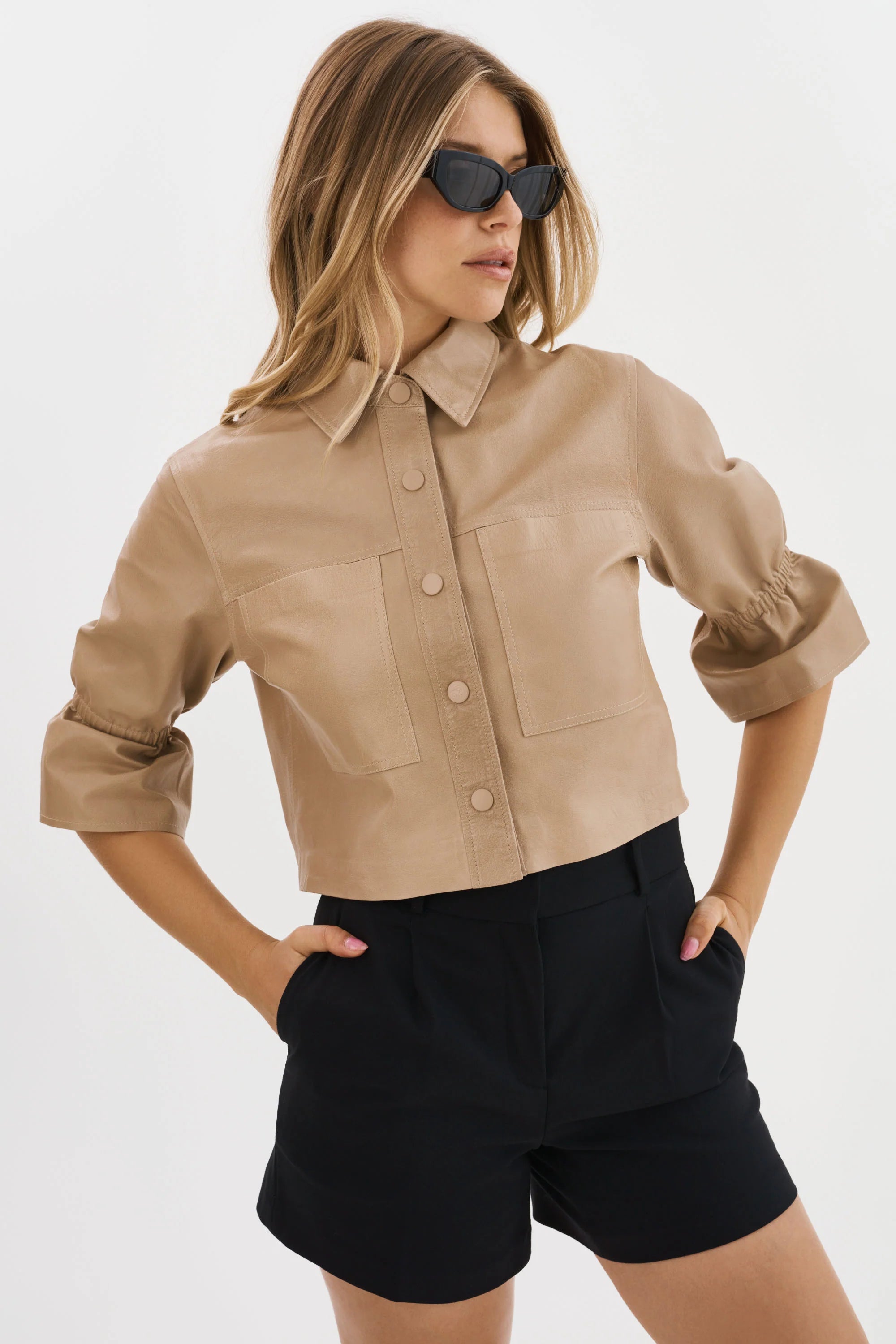 Women's Comfortable Lounge Attire Fashion Sale CAROLINA | LEATHER RUFFLE SLEEVE JACKET - BEIGE